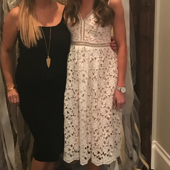 Gianni Bini Milly Lace Overlay Dress - Picture 3 of 4